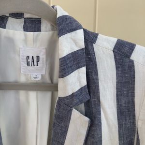 GAP Jackets & Coats - GAP linen stripe blazer - size 0 GAP Jackets & Coats - GAP linen stripe blazer - size 0